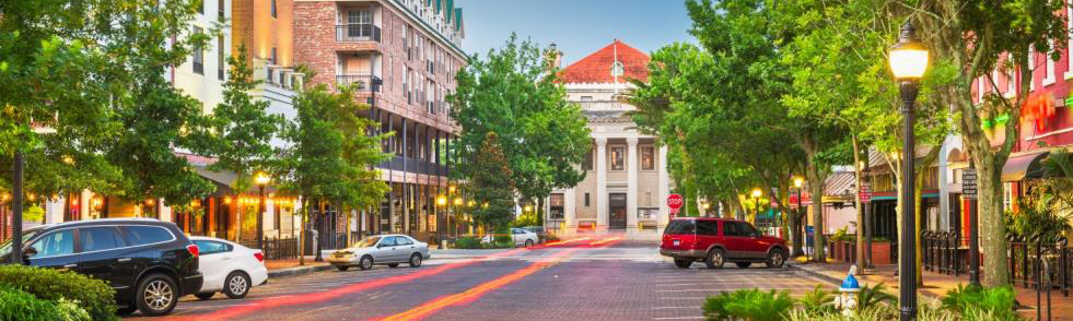 South view from SE 1st Street looking towards the Hippodrome theatre.